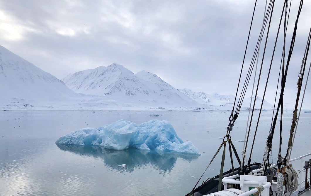Sailing in Svalbard on the sailing ship Meander