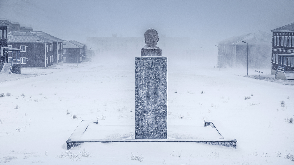 Pyramiden in the Snowstorm