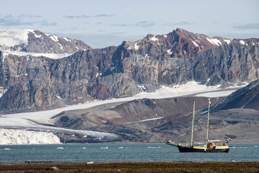 Segelschiff Meander in der Arktis