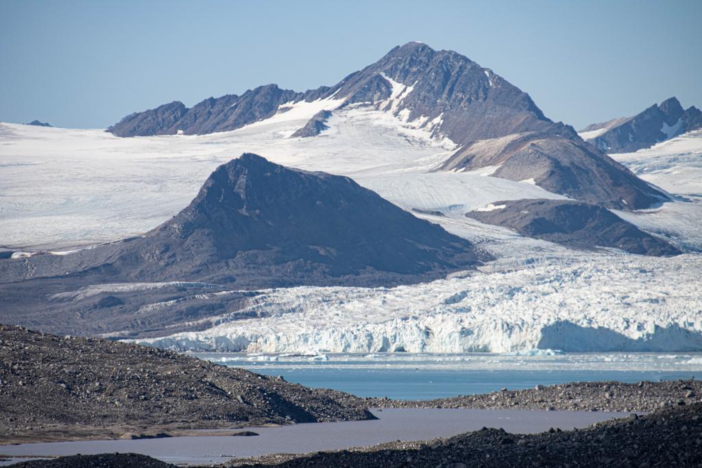 Spitsbergen glacier wall