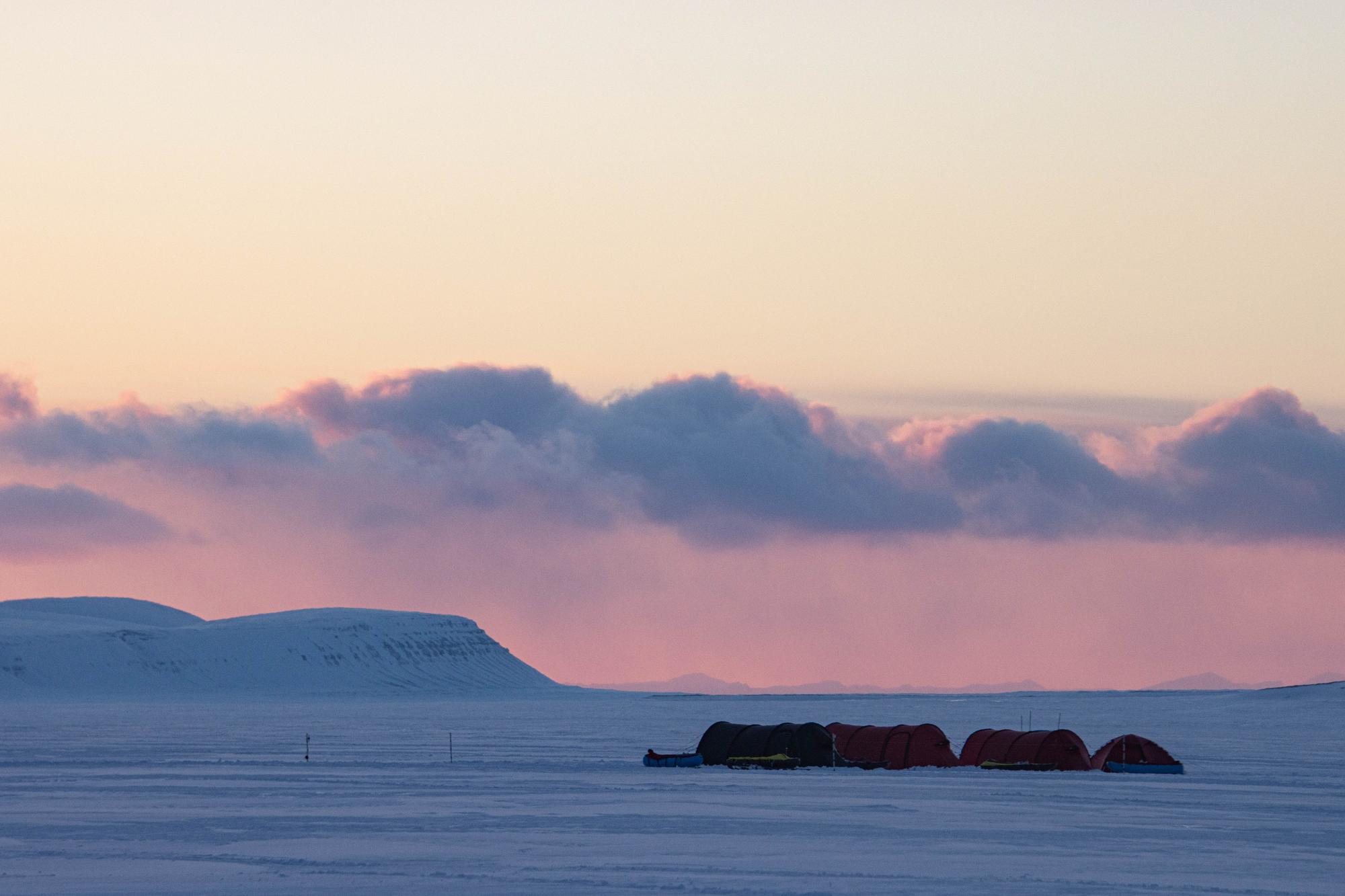 Tent expedition on Svalbard